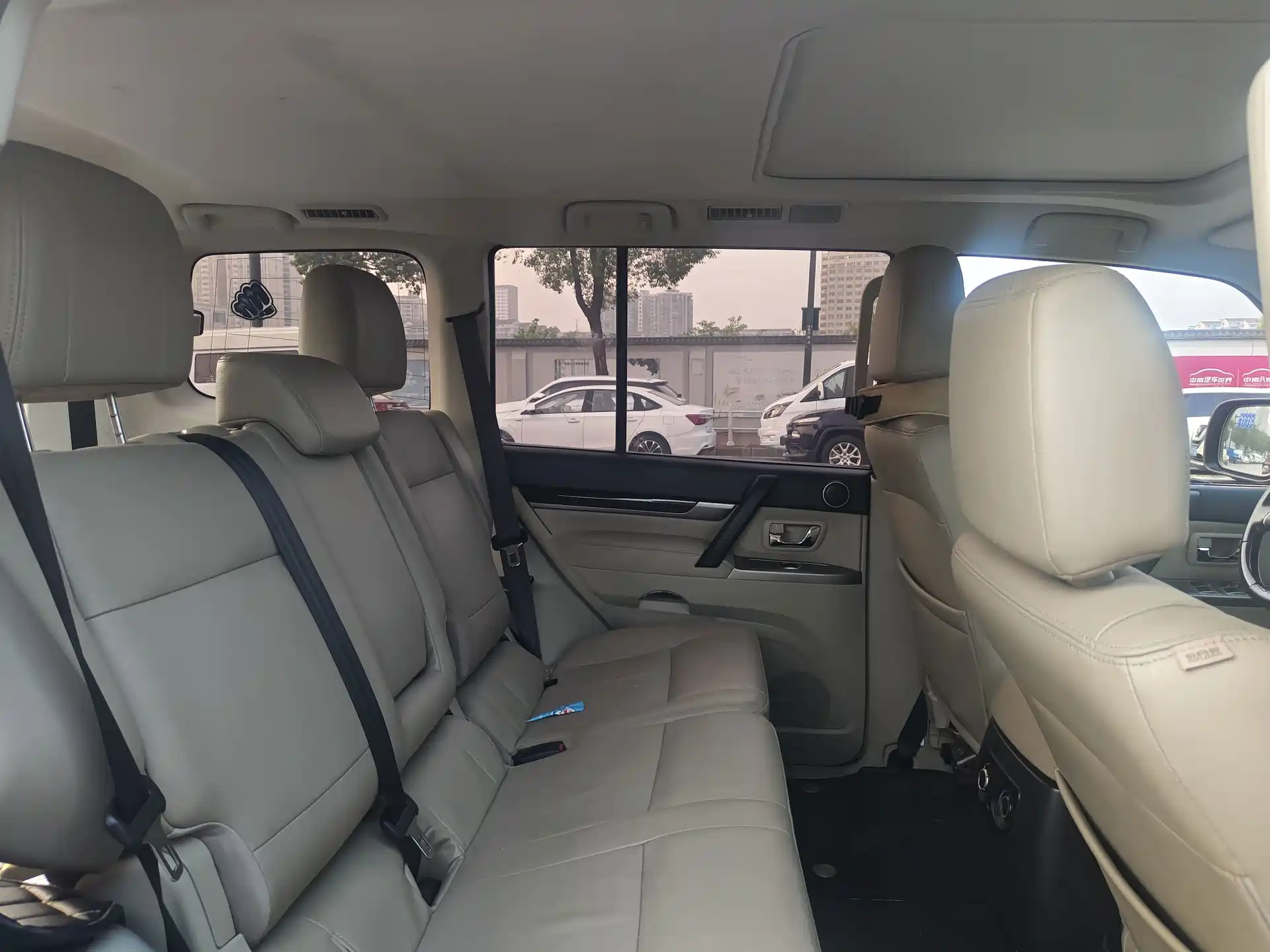 Фото 9 - Mitsubishi Pajero (Import)