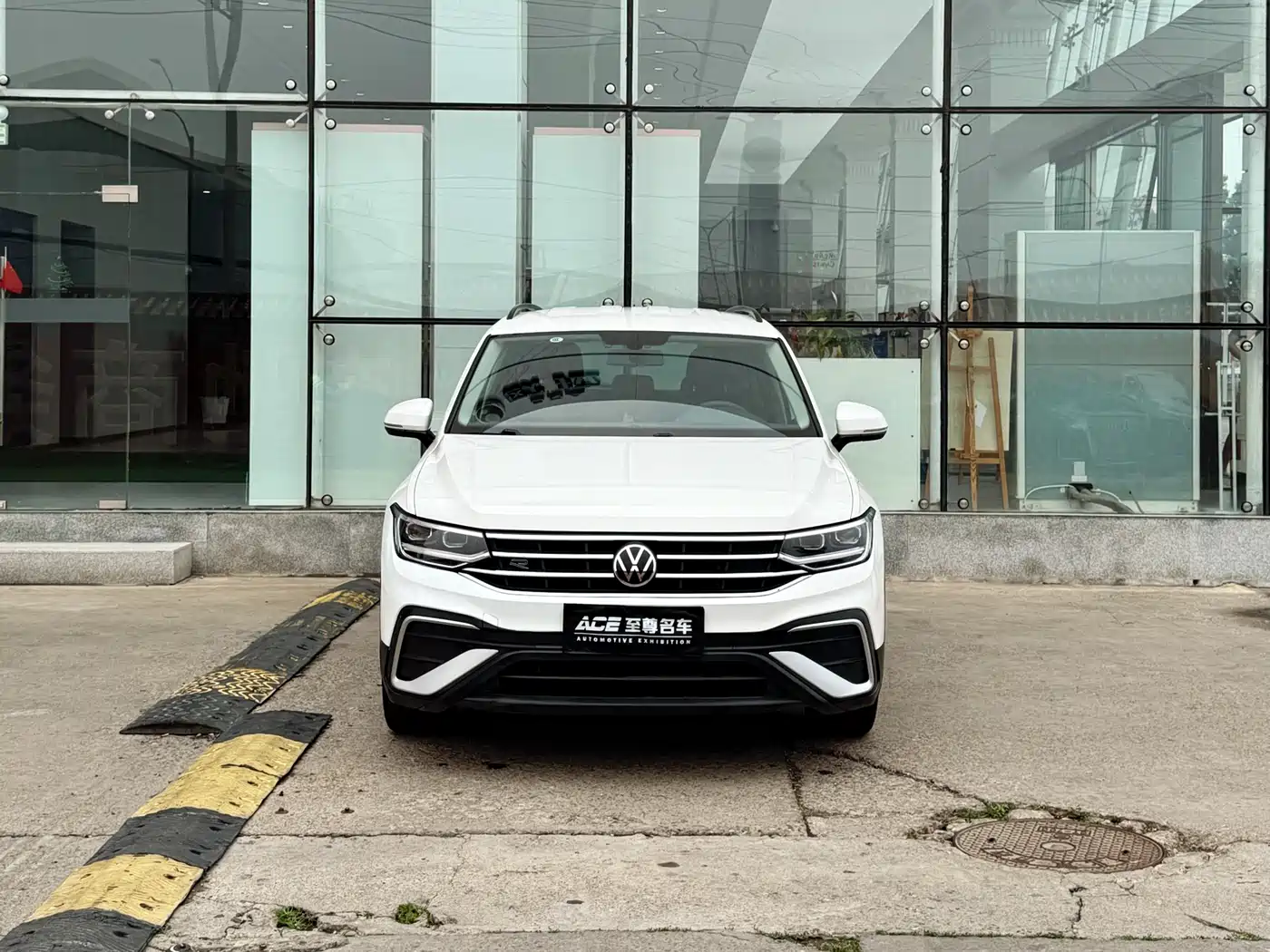Volkswagen Tiguan L 2022 330TSI Automatic 2WD Comfort Edition фото 2