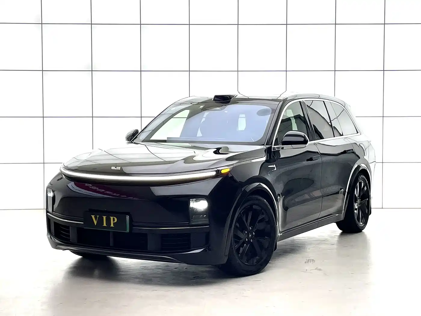 Li Auto Li L8 2023 — пригон из Китая