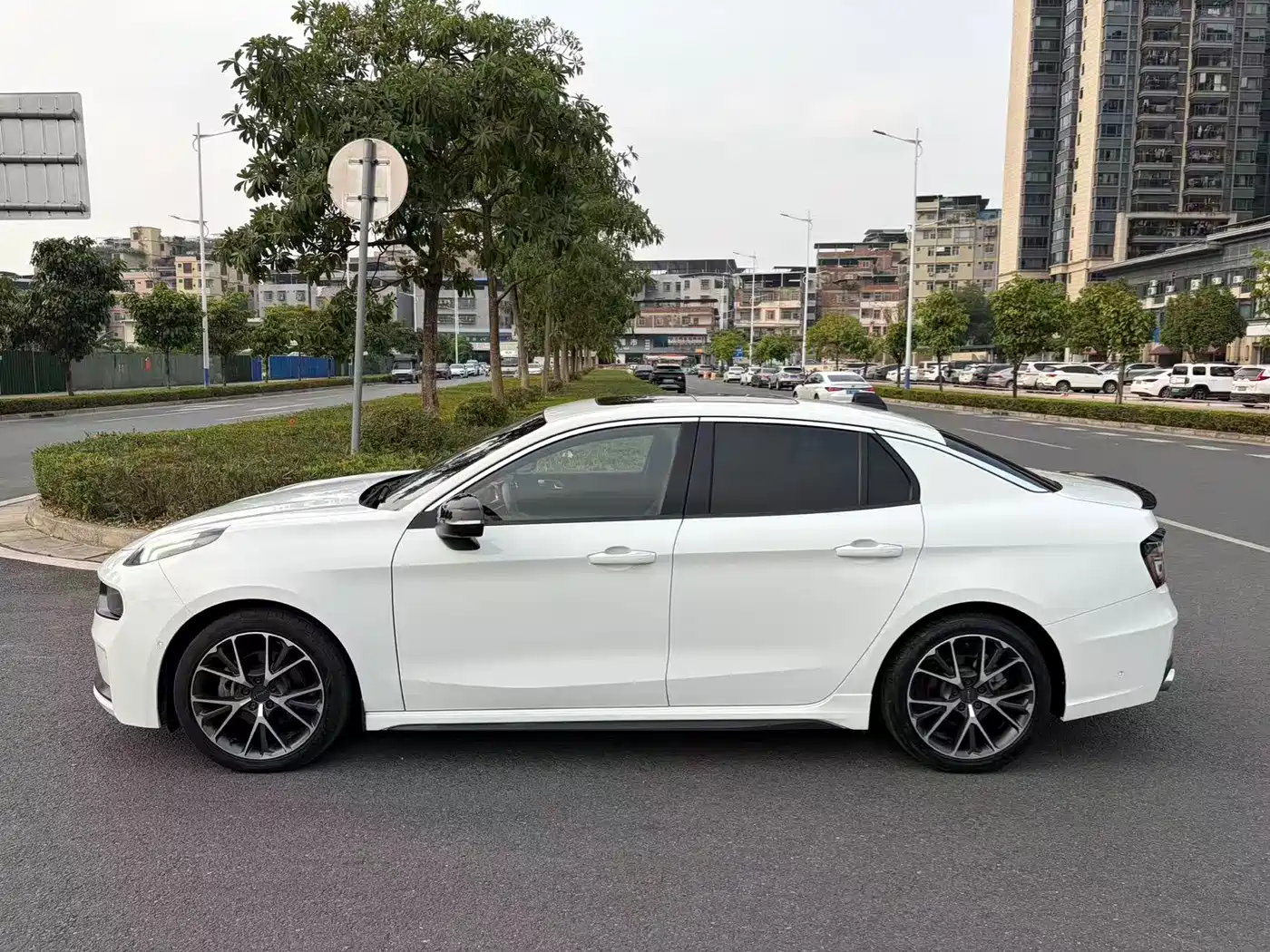 Lynk & Co 03 2019 2.0TD Auto Power Pro Version фото 3