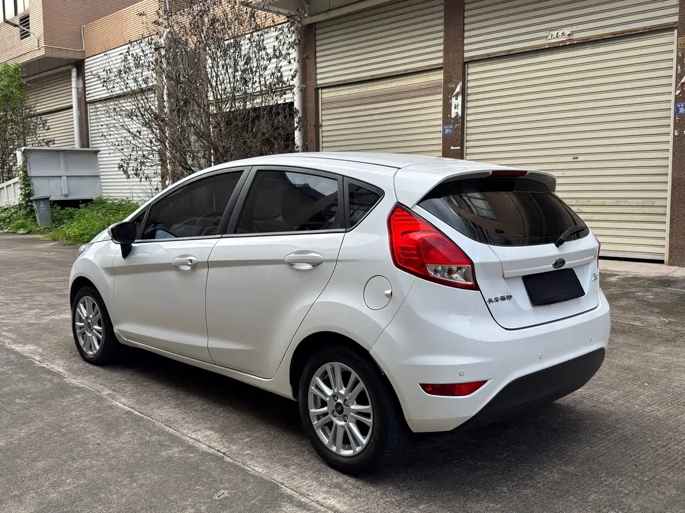 Ford Fiesta 2015 2013 Hatchback 1.5L Automatic Fashion