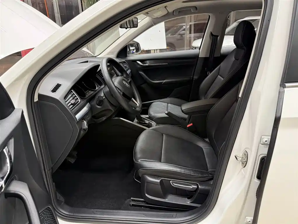 Škoda Kamiq 2022 1.5L Automatic Comfort Edition фото 16