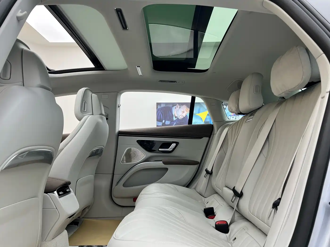 Mercedes-Benz EQS 2022 450+ Pioneer Edition фото 31