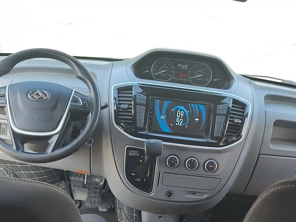 SAIC MAXUS XINTU V80