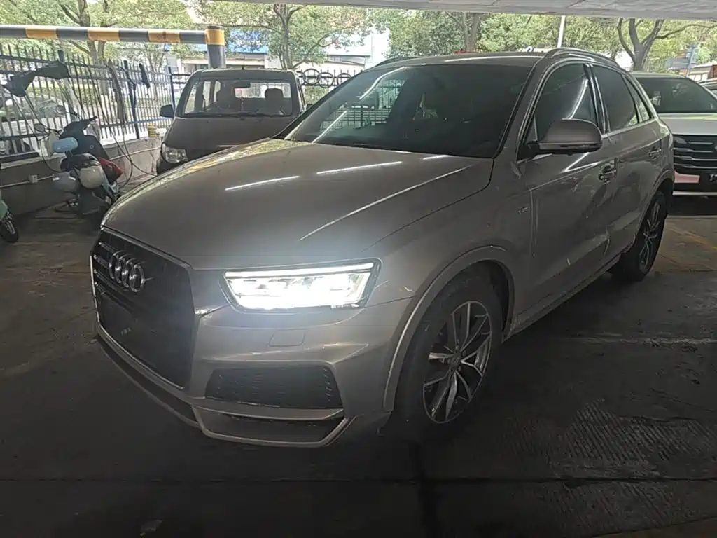 Фото 1 - Audi Q3
