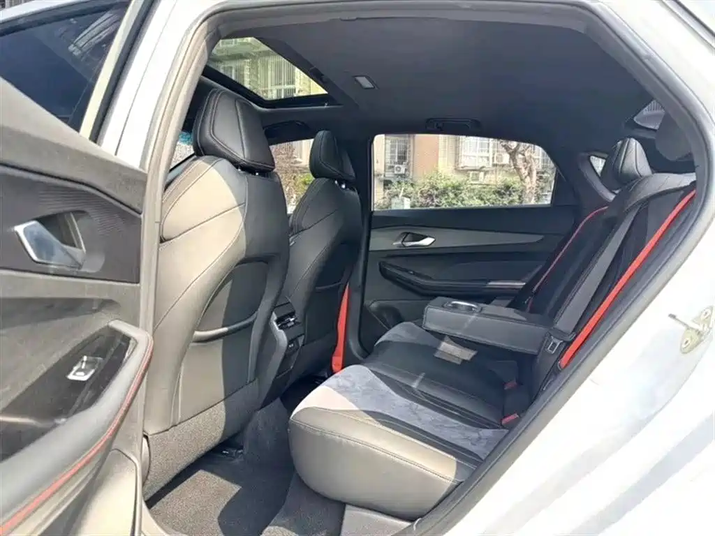 GEELY AUTOMOBILE BINRUI