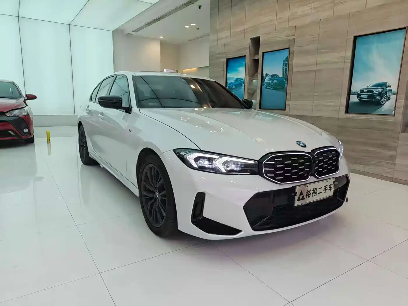 BMW 3 Series 2023 325i M Sport Black Night Package фото 3