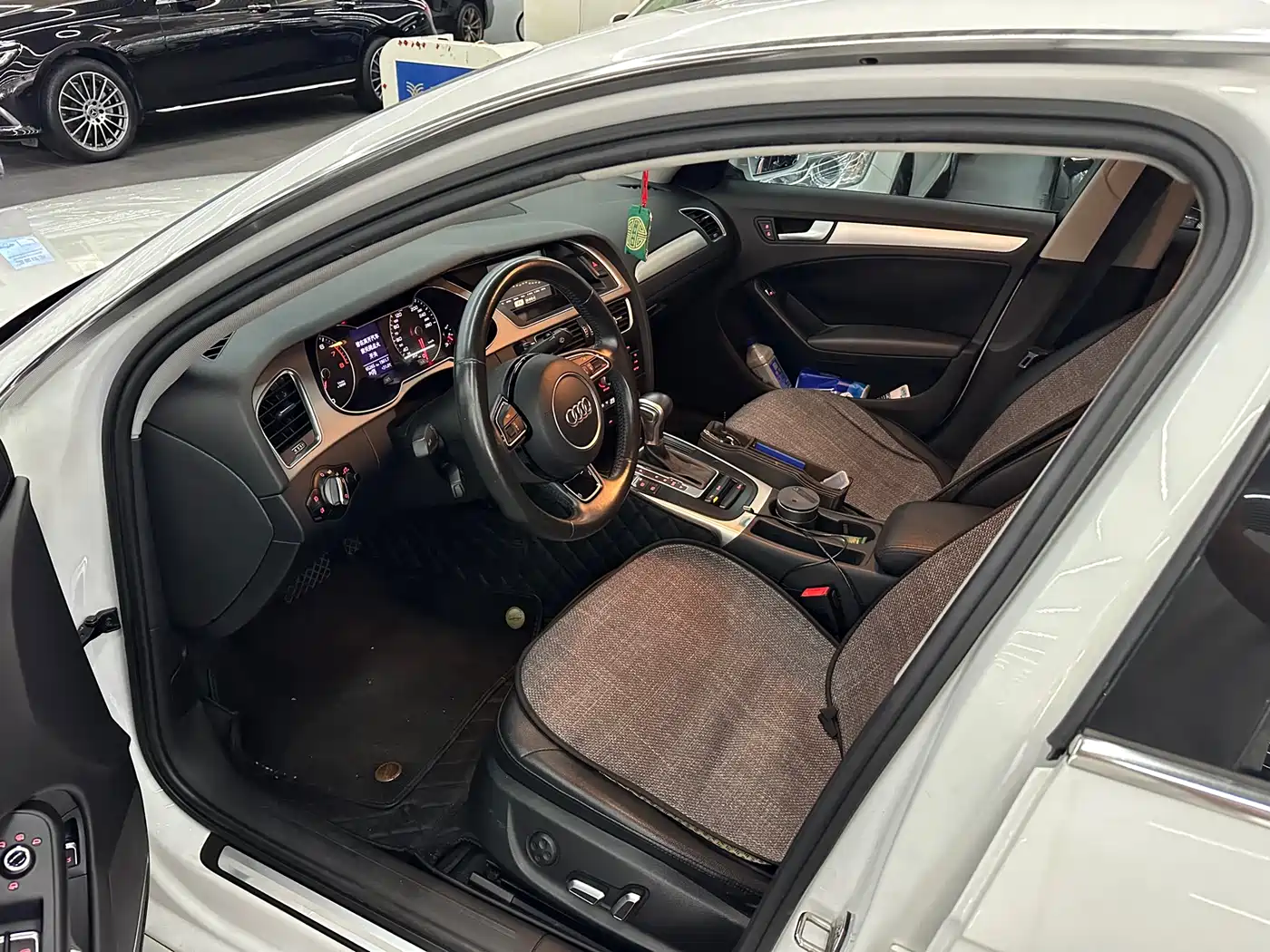 Audi A4L 2015 35 TFSI Auto Standard фото 3