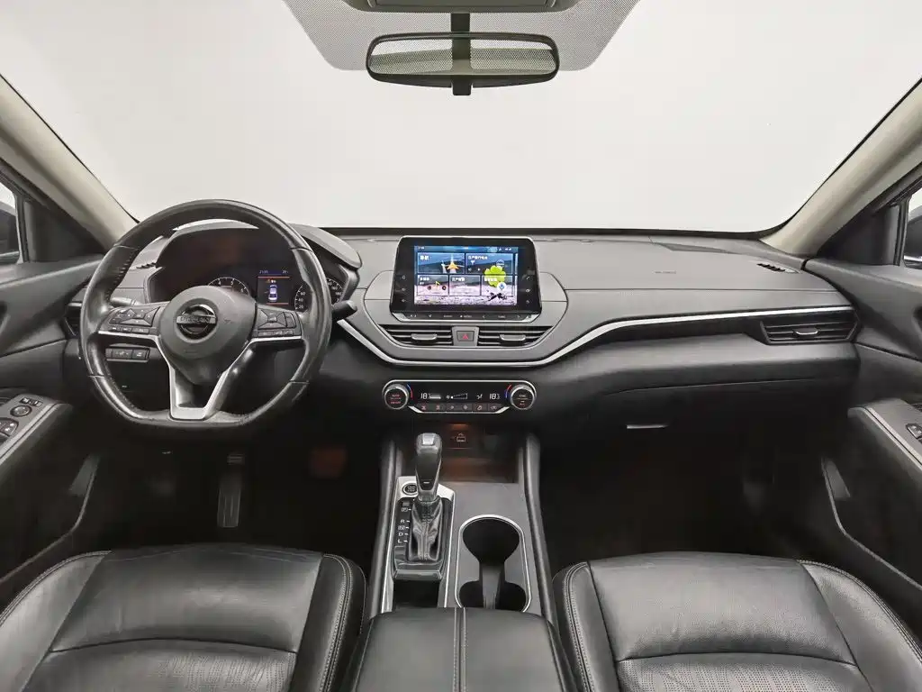 Photo 5 - Nissan Teana