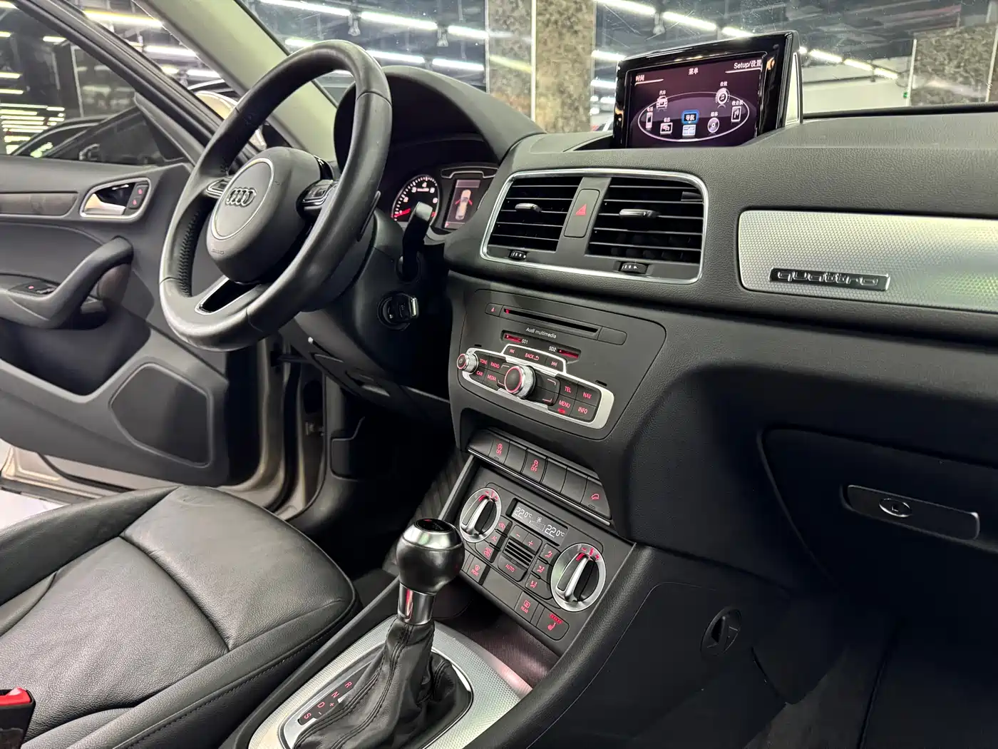 Audi Q3 (Import) 2012 35 TFSI quattro Comfort фото 10