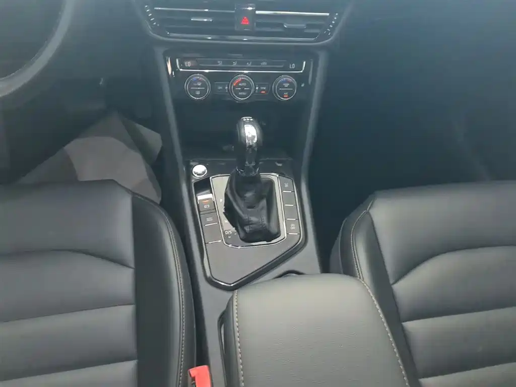 Volkswagen Tharu 2019 280TSI 2WD Comfort Edition China V фото 14