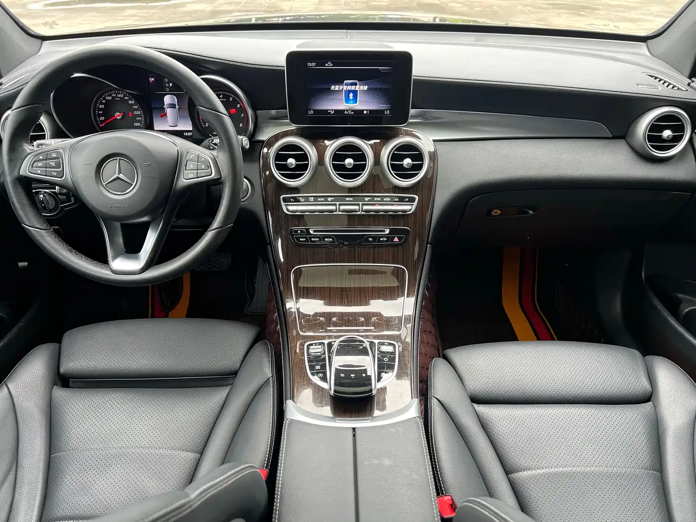 Mercedes-Benz GLC 2018 Facelift GLC 260 4MATIC Luxury фото 7
