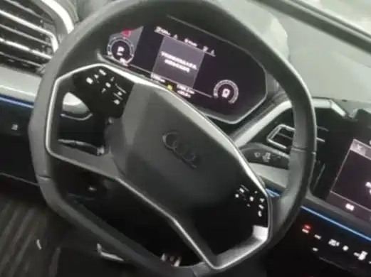 Audi Q4 e-tron 2023 2023 40 e-tron Pioneer Edition