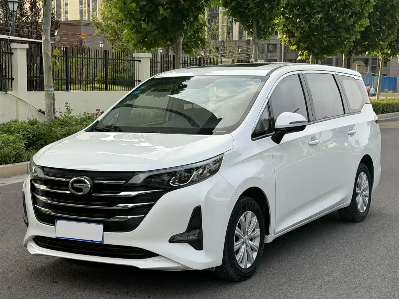 GAC Trumpchi Trumpchi M6 2019 270T Automatic Luxury (7-seater) China V фото 3