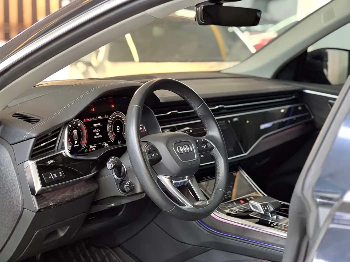 Audi Q8 2025 2023 55 TFSI Luxury Sport