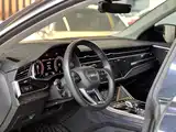 Фото 12 - Audi Q8