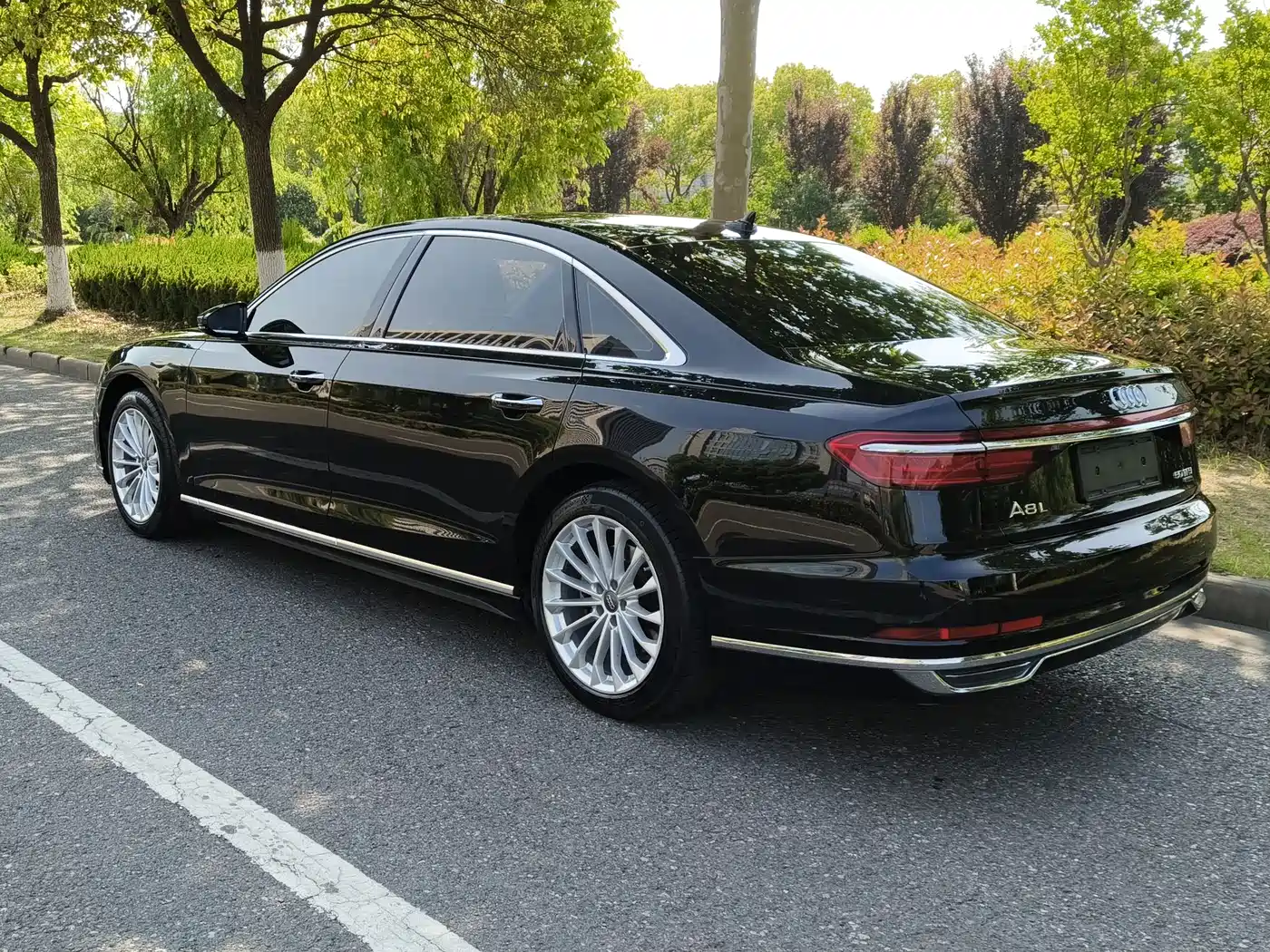Audi A8 2019 Plus A8L 50 TFSI quattro Comfort фото 3
