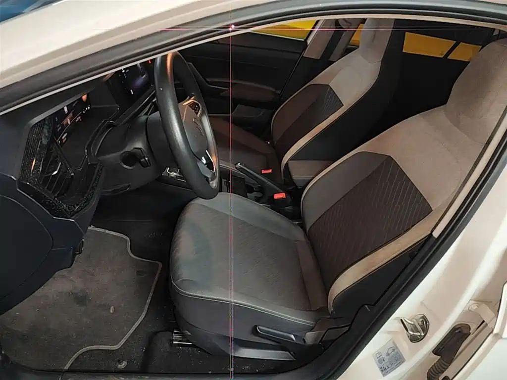 Volkswagen Lavida 2023 Xinrui 1.5L Auto Xinyi Edition фото 15