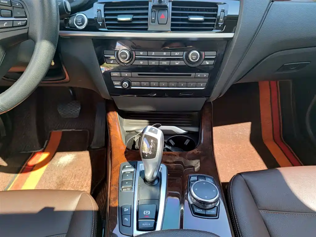 BMW X4 2014 xDrive20i X Design Package фото 14