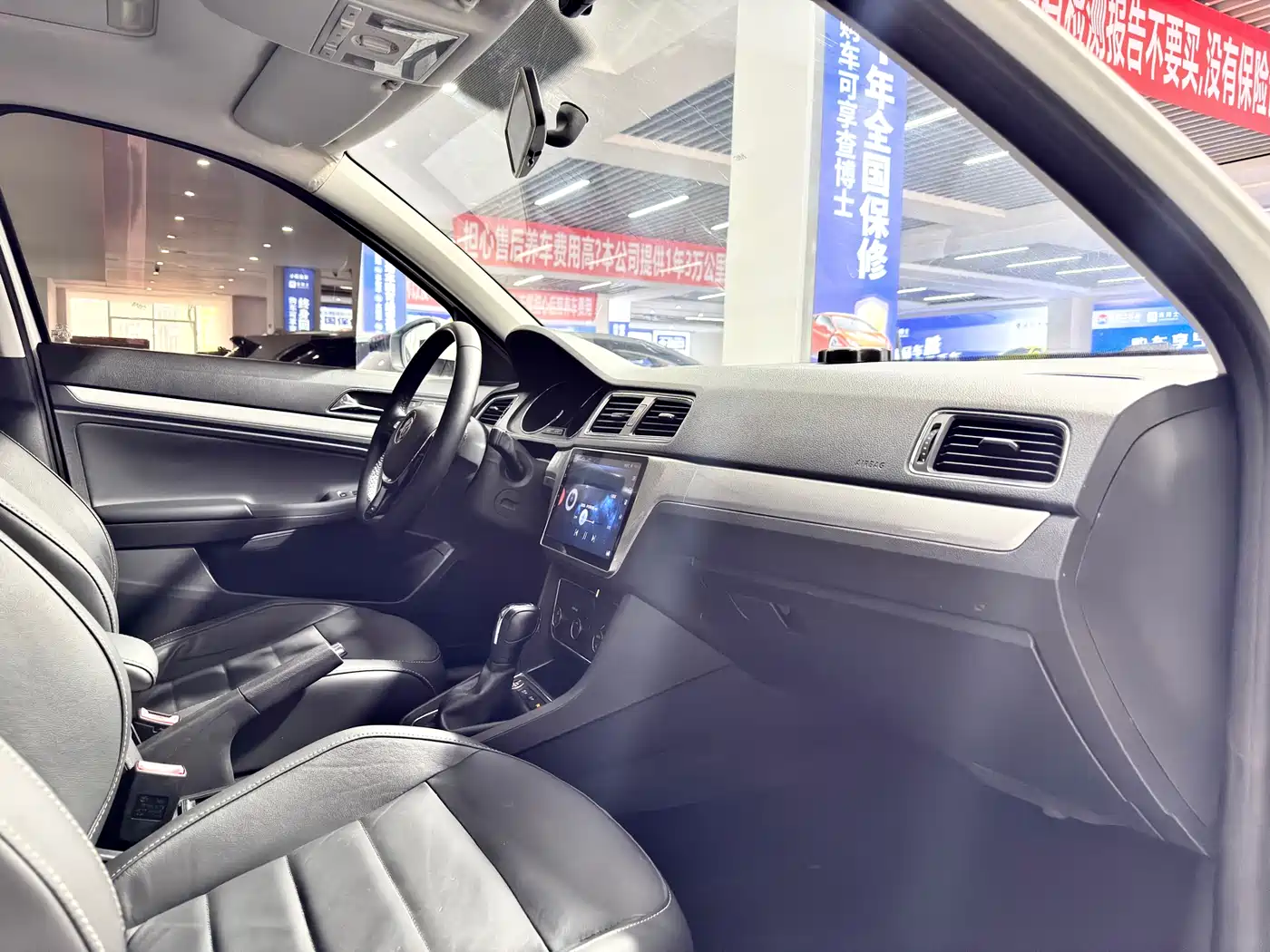 Volkswagen Lavida Tour 2017 230TSI DSG Comfort Edition фото 14