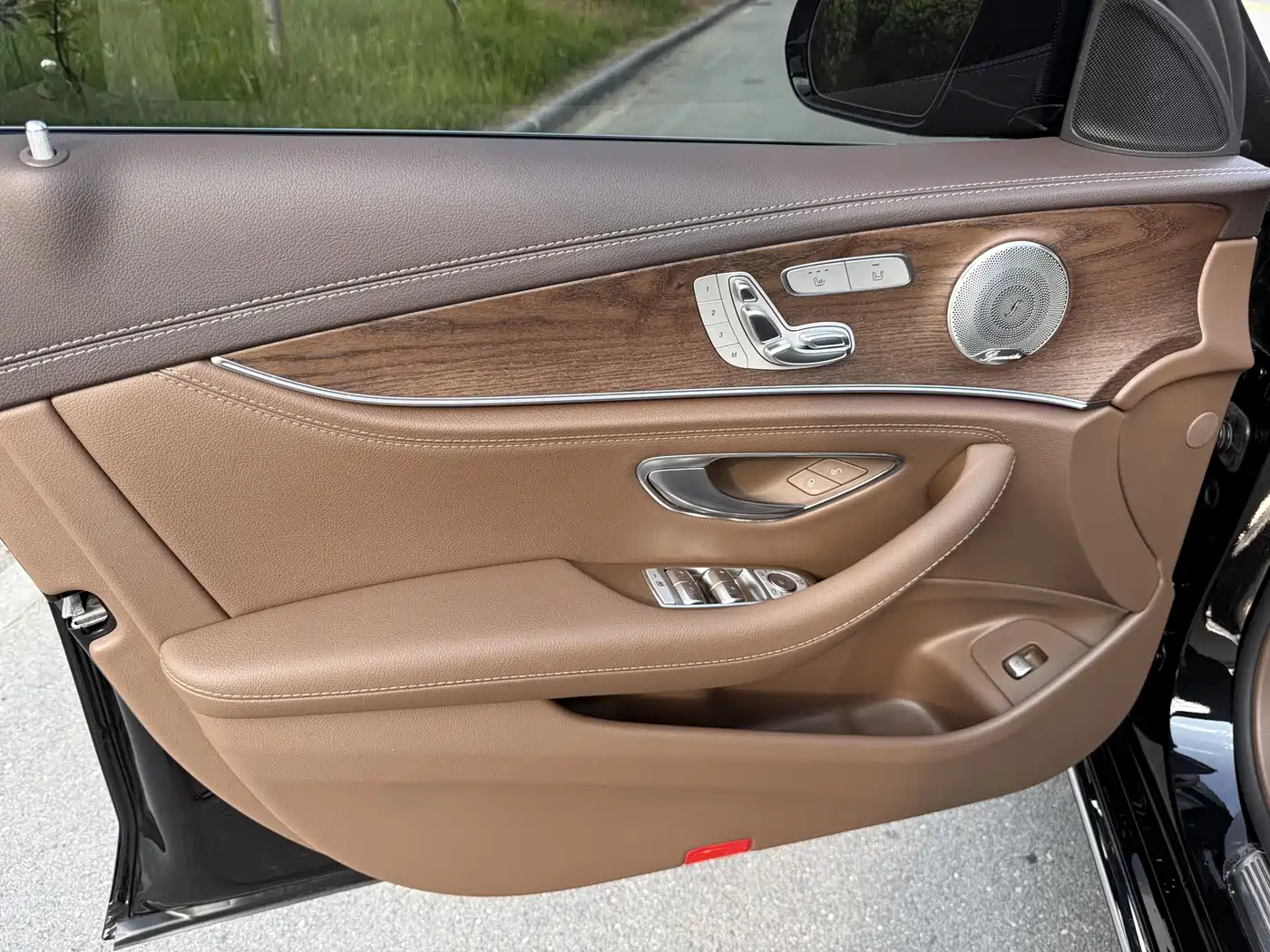 Mercedes-Benz E-Class 2022 Facelift III E 300 L Luxury фото 18