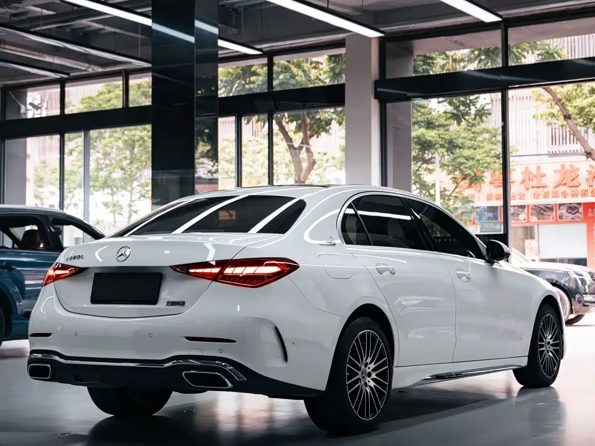 Mercedes-Benz C-Class 2025 C 260 L Sport Edition фото 3