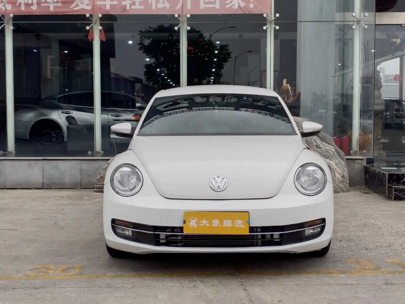 Volkswagen Beetle 2014 1.4TSI Fashion Edition фото 2