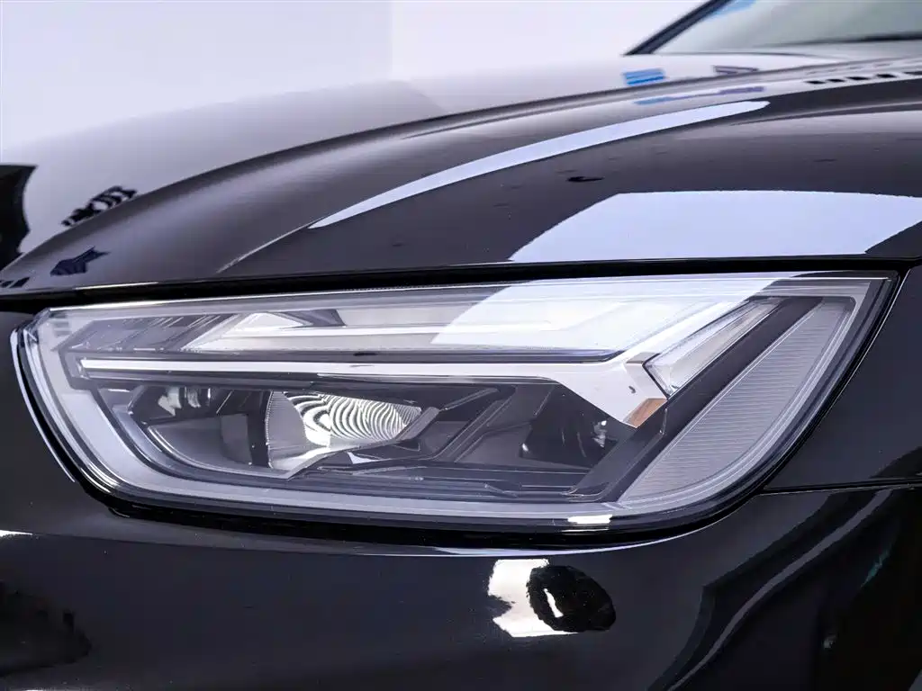 Audi Q5L 2021 40 TFSI Fashion Elegance фото 4