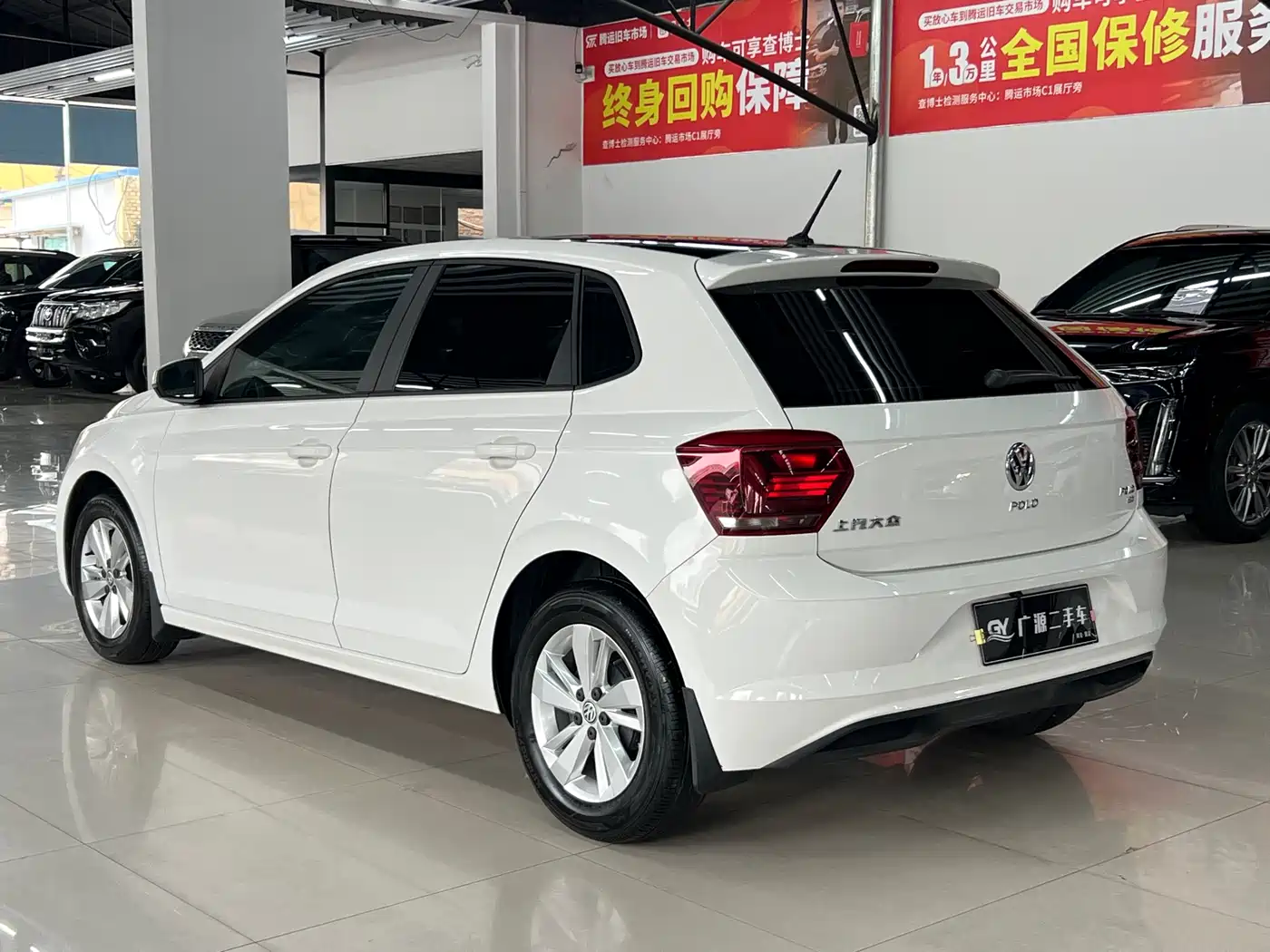 Volkswagen Polo 2019 Plus 1.5L Automatic Panorama Enjoyment Edition фото 6