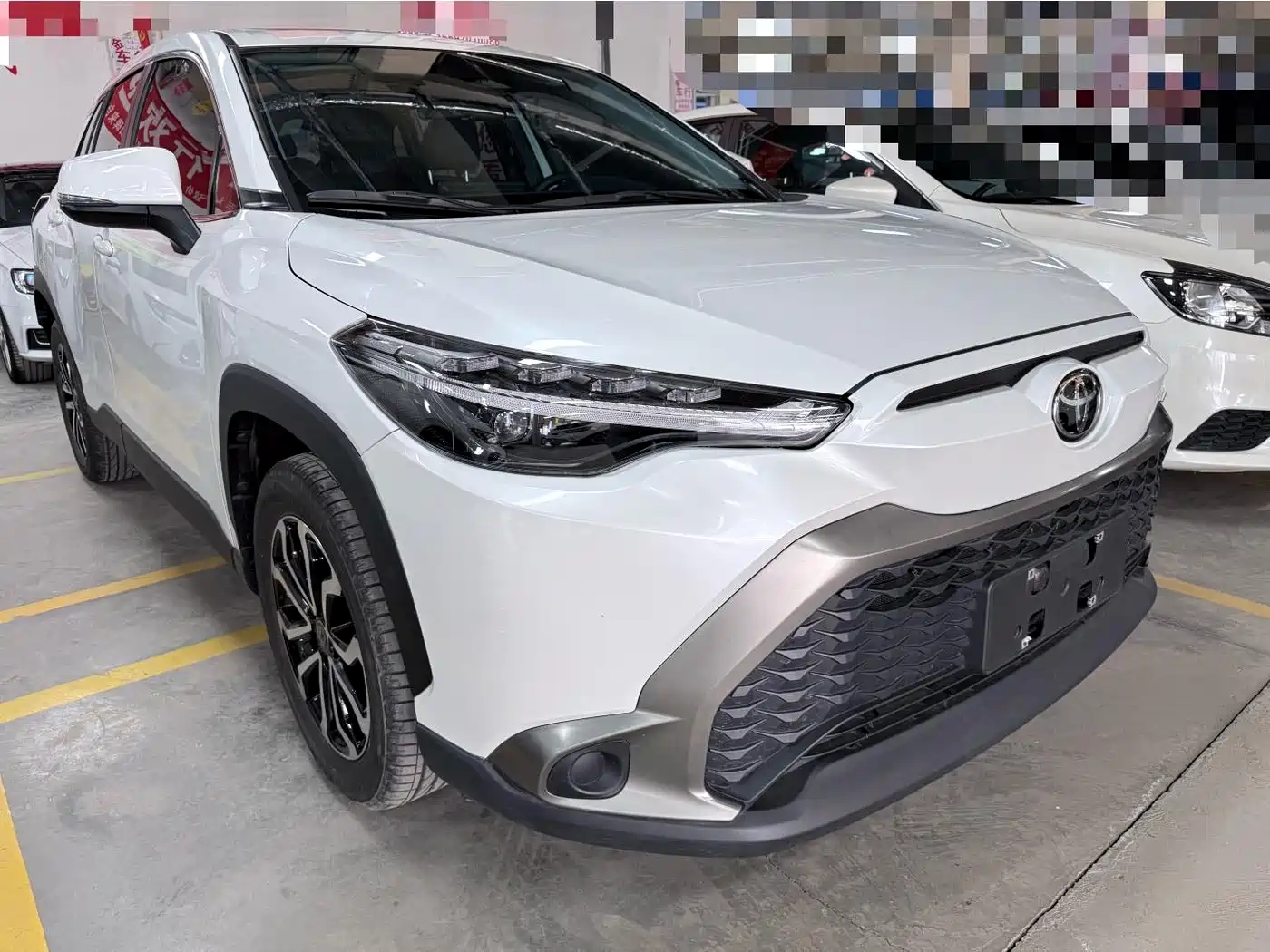 Toyota Frontlander 2023 2.0L CVT Elite Edition фото 3