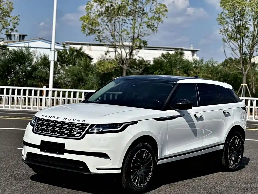 Photo 1 - Land Rover Range Rover Velar