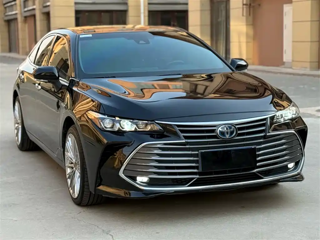 Toyota Avalon 2019 Hybrid 2.5L Luxury Edition China VI фото 4