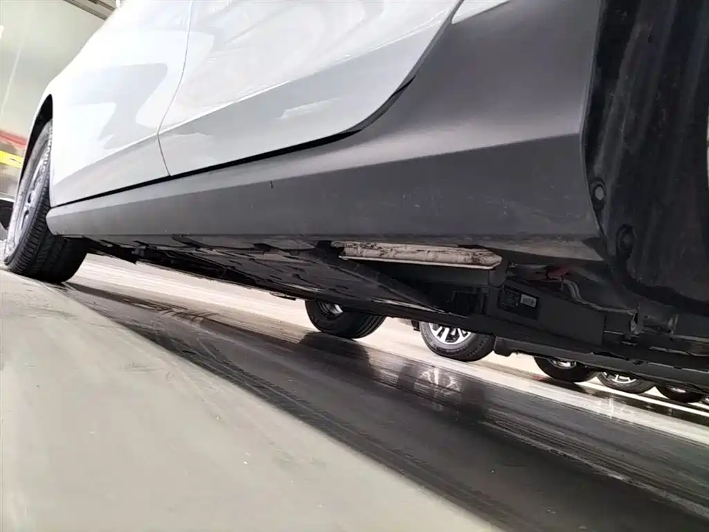 BYD Qin PLUS 2025 DM-i Smart Drive 55KM Leader фото 22