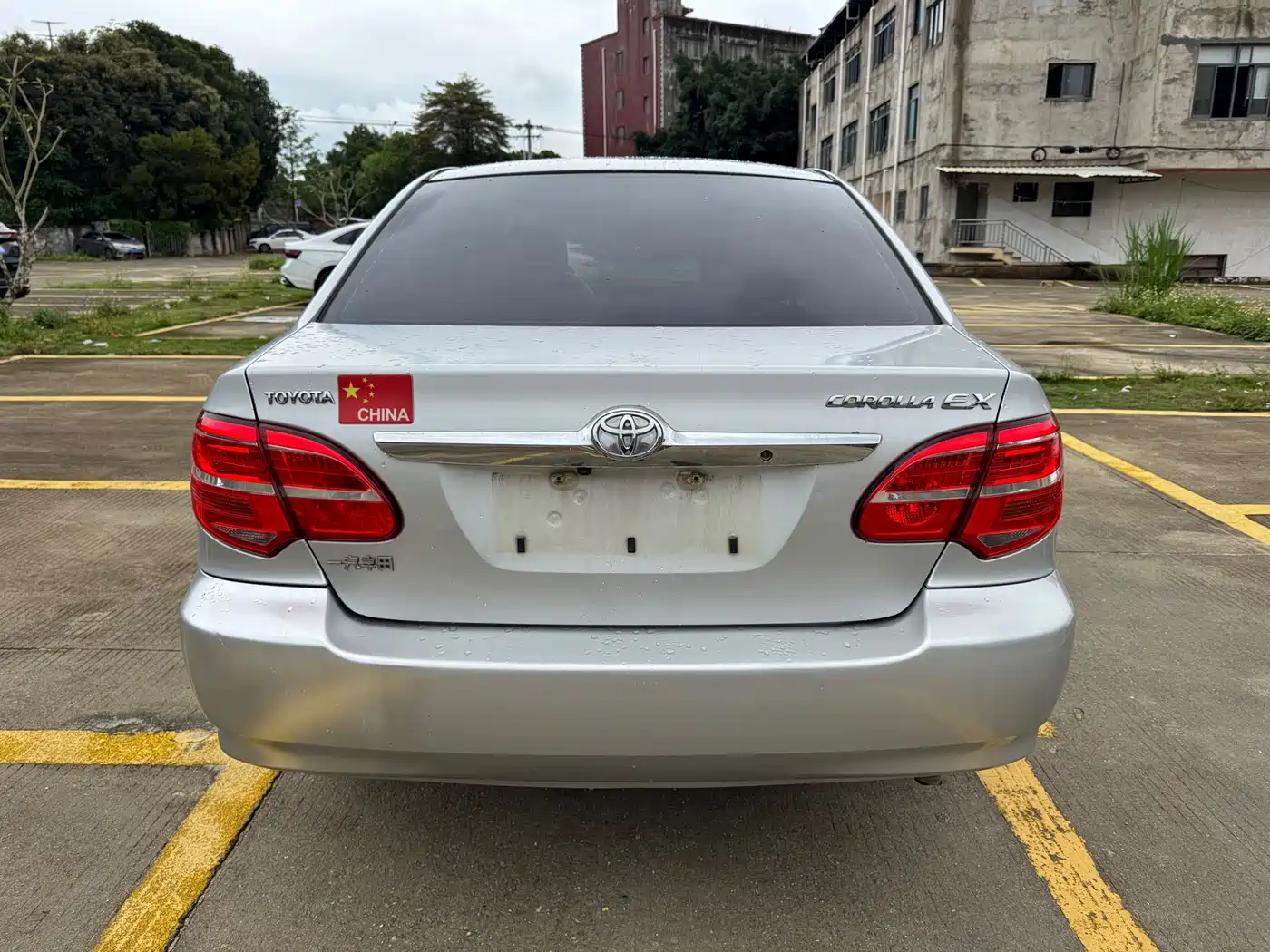 Toyota Corolla 2013 1.6L Automatic Luxury фото 6