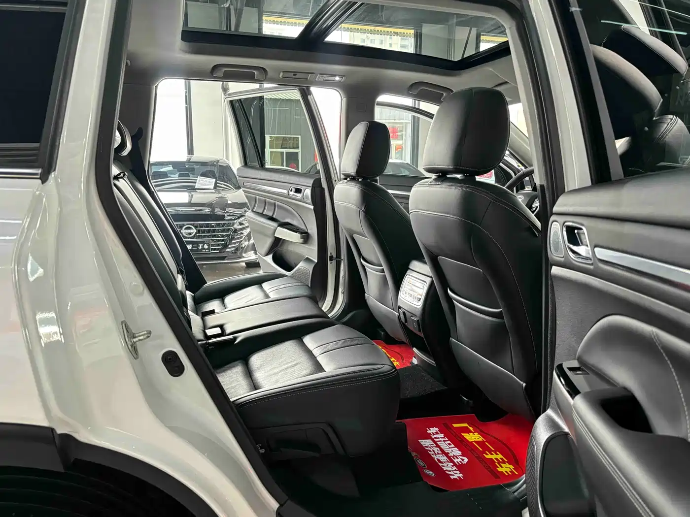 GAC Trumpchi Trumpchi GS8 2020 Model 390T AWD Premium (7-seater) фото 9