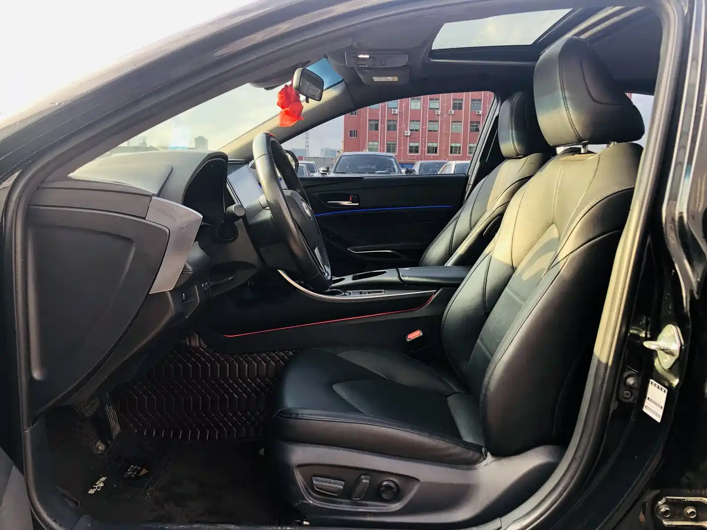 Toyota Avalon 2019 2.0L Luxury Edition (China VI) фото 12