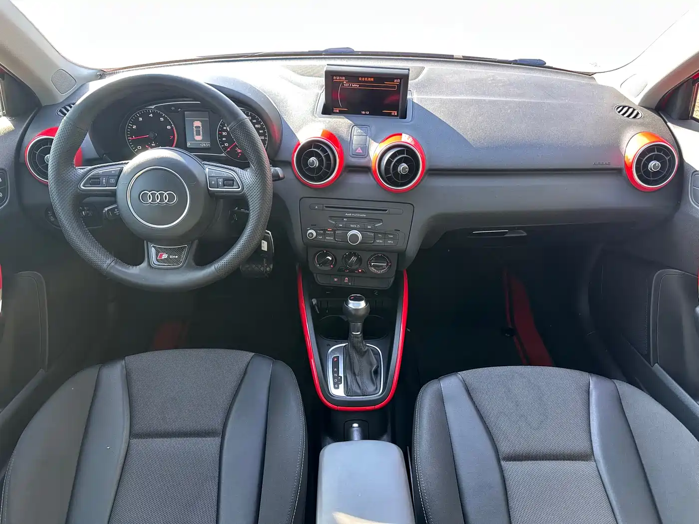 Audi A1 2013 30 TFSI China Limited Edition Ego фото 16