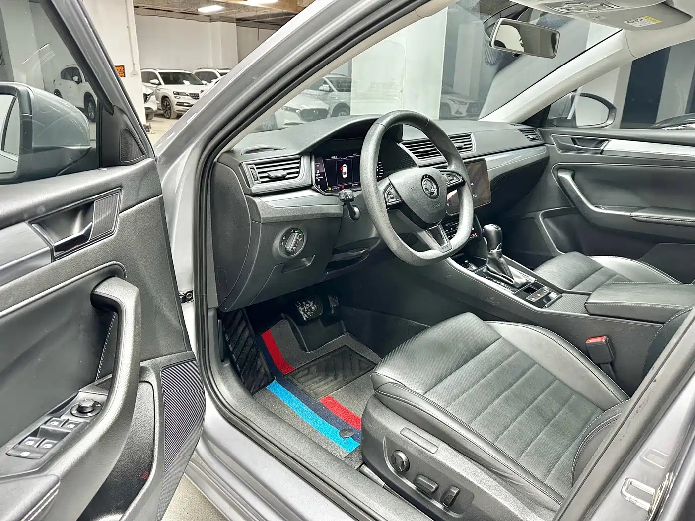 Škoda Superb 2022 TSI280 DSG Premium Edition фото 7