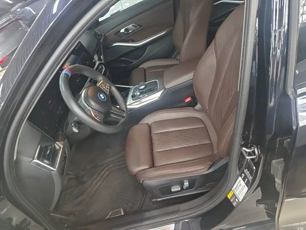 Photo 15 - BMW i3
