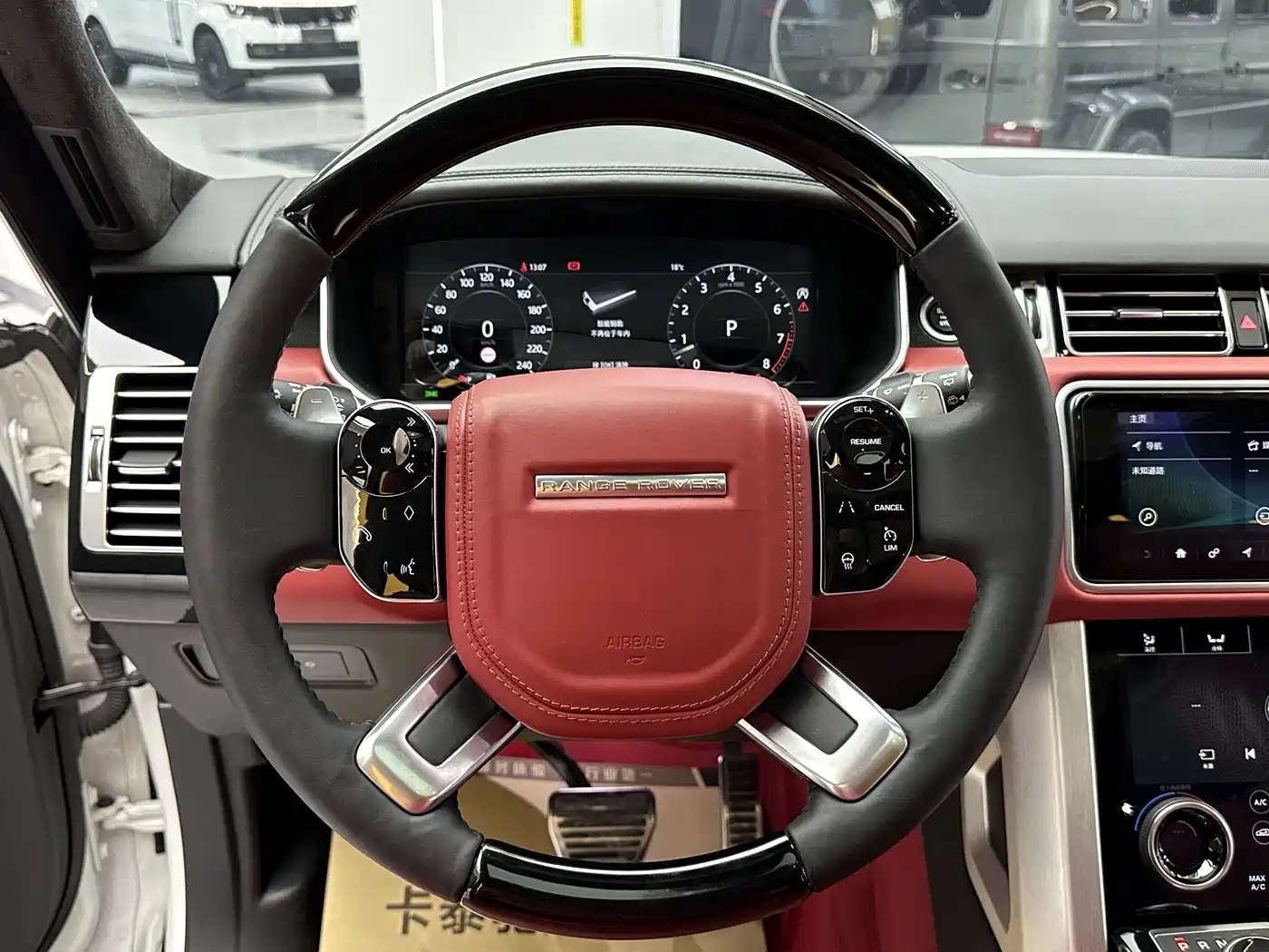 Land Rover Range Rover 2022 3.0 L6 400PS Prestige Genesis Extended Edition фото 15