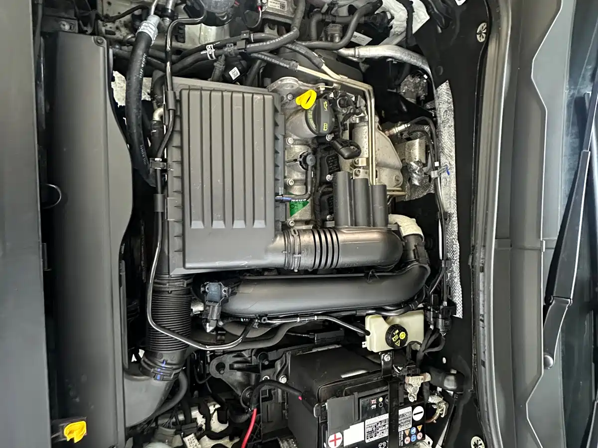 Volkswagen Tharu 2022 280TSI FWD Luxury Edition фото 22