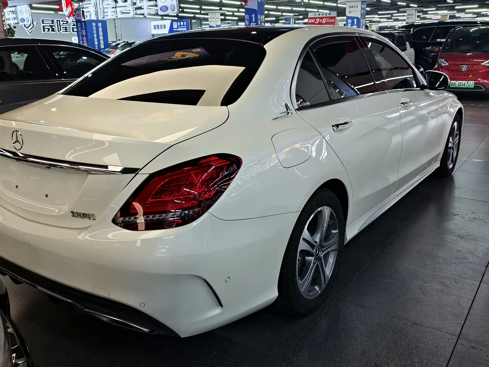Фото 4 - Mercedes-Benz C-Class