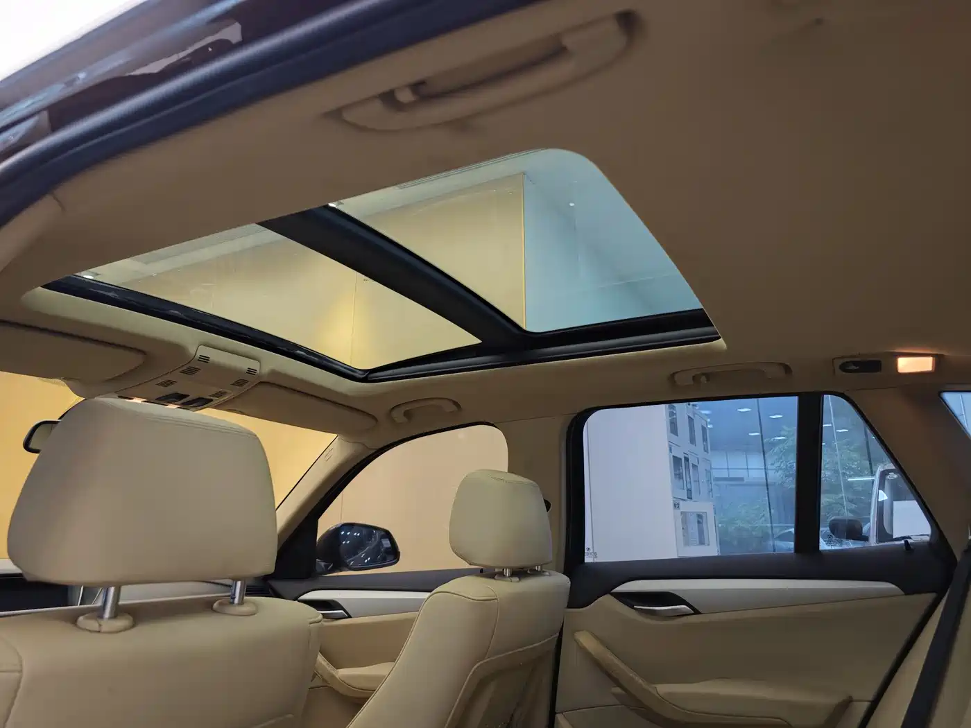 BMW X1 (Import) 2012 sDrive18i Luxury фото 24