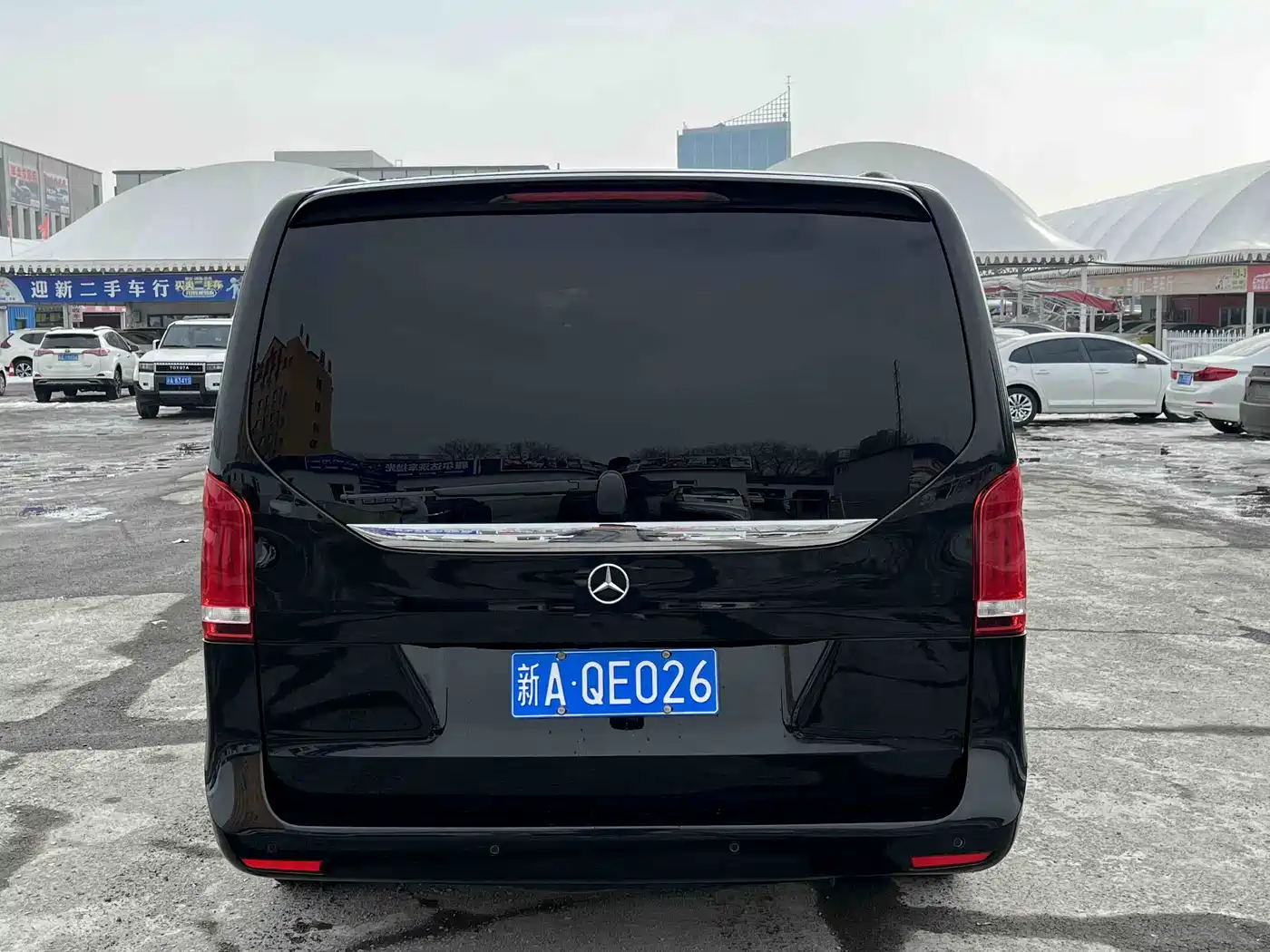 Mercedes-Benz V-Class 2021 V 260 L Long Wheelbase Premium Edition фото 9