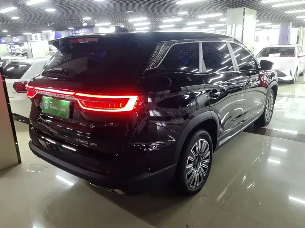 Jetour Jetour X90 PRO 2024 1.6T DCT Luxury 5-Seater 7