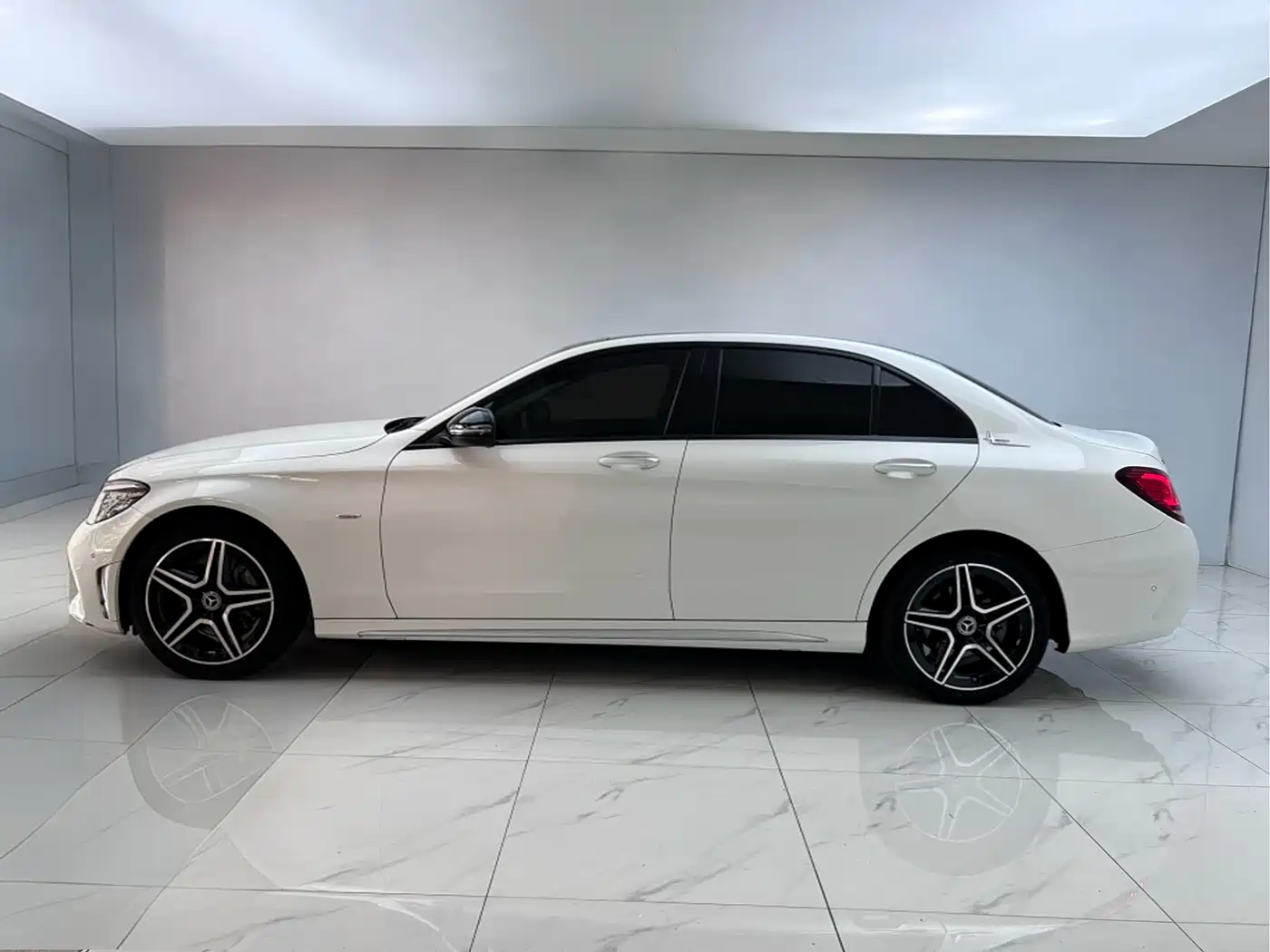 Mercedes-Benz C-Class 2021 C 260 L Sport Starry Exclusive Edition фото 4