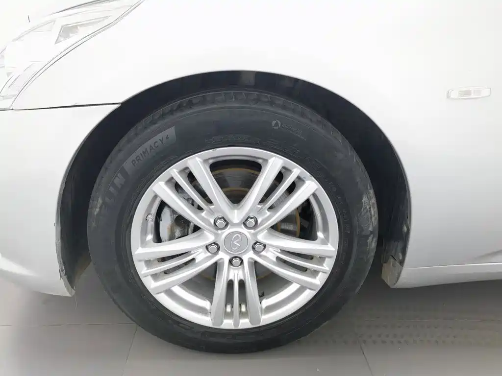 Infiniti G Series 2011 2010 G25 Sedan Sport Edition