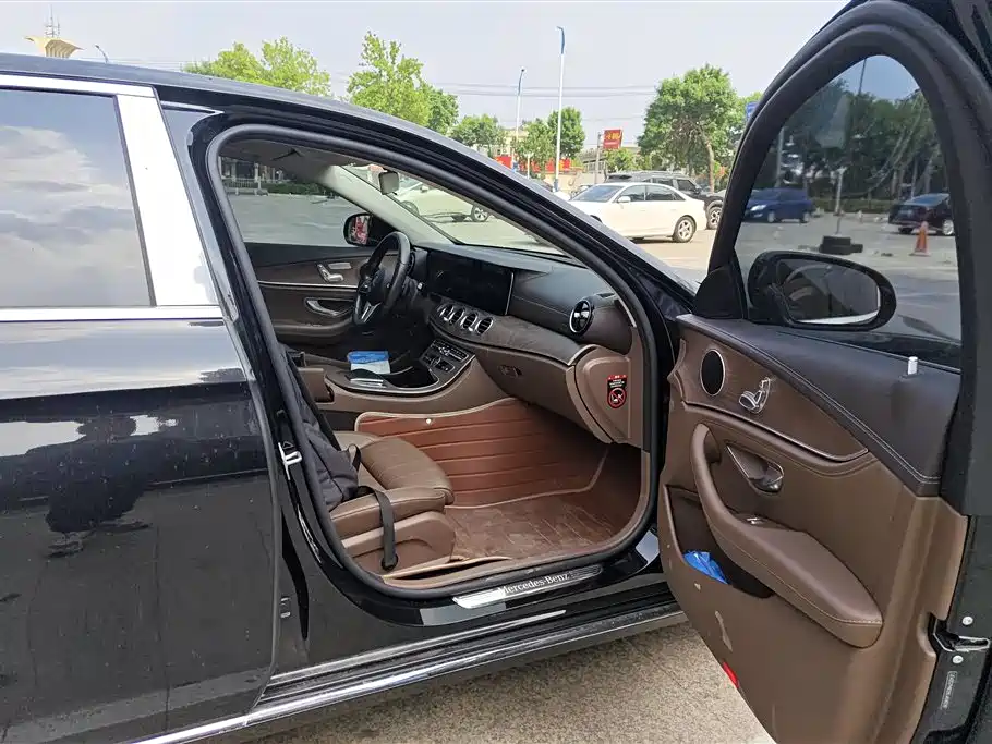 Mercedes-Benz E-Class 2019 E 260 L фото 8