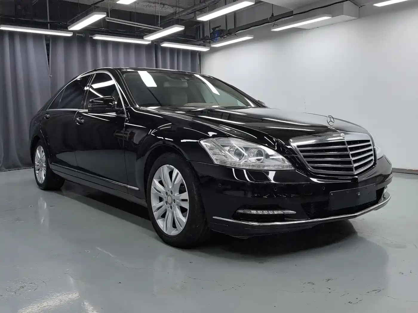 Mercedes-Benz S-Class 2012 S 350 L 4MATIC Grand Edition фото 3