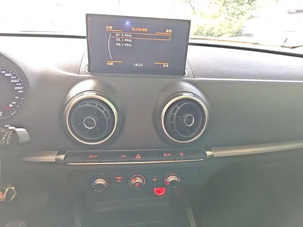 Фото 13 - Audi A3